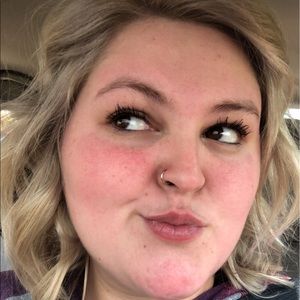 Meet your Posher, Alexandria